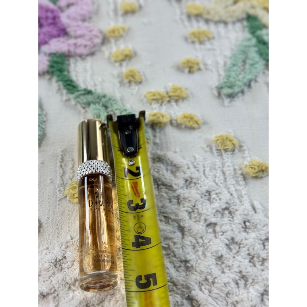 Elizabeth Taylor White Diamonds Eau de fragance Travel Spray Gold 0.33oz - Picture 3 of 4